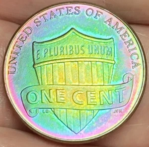 2010-P Lincoln Shield Penny schöne brillante regenbogenfarbene Münze Stempelglanz #8 - Bild 1 von 14