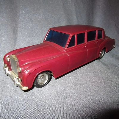 313D Vintage NFIC Hong-Kong 3040 Rolls Royce Phantom V Giocattolo Plastica - Immagine 1 di 4