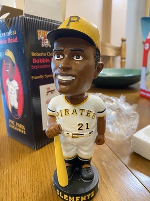Bobblehead Roberto Clemente Pittsburgh Pirates SGA 2001 COMO NUEVO Foto 1 de 4