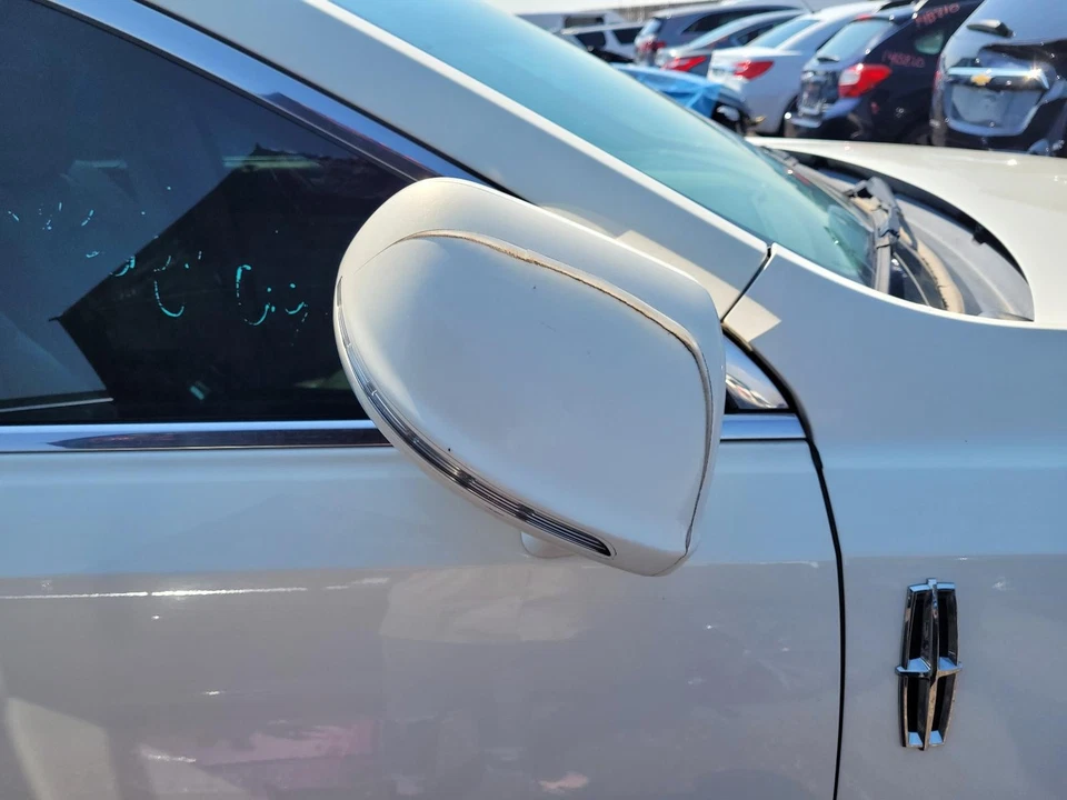 Used Right Door Mirror fits: 2013 Lincoln Mkt Power approach lamp signal memory Foto 1 de 4