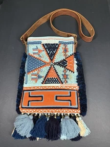 Free People Umhängetasche blau Boho Aztekenmuster bestickt Fransen Lederriemen - Bild 1 von 7