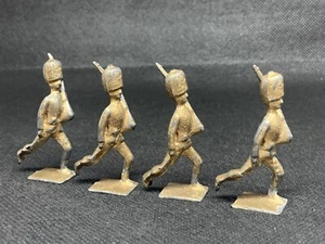 Grenadier Guards, Soldiers By Britains (blue 424) SMALL SCALE - Picture 1 of 10
