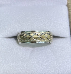 14k Solid Multi Tone Gold Shiny Band Ring. Sz 5.5, 3.18 Grams - Picture 1 of 8