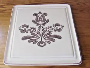 Pfaltzgraff Village Trivet Tray 7-1/2"W - Picture 1 of 2