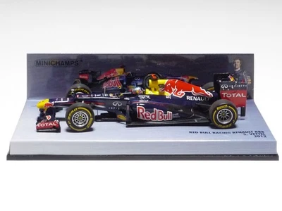 MINICHAMPS 1:43 RED BULL RACING RENAULT RB8 S. VETTEL 2012 - Image 1 of 4