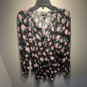 Torrid Size 2 Pink Floral Long Sleeved Top Button Up Tie - Picture 1 of 8
