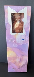 Paradise Galleries Schmetterlingsring ERIN GOES HOLLYWOOD 16" Vinyl Sammlerpuppe - Bild 1 von 19