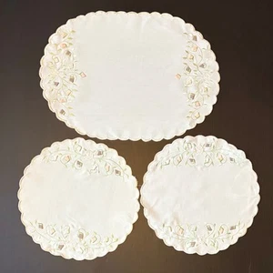 Vintage Doilies and Tray Cloth 3 Piece Set Cream Green Bone Neutrals Lot - Picture 1 of 7