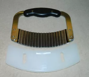 Pampered Chef Crinkle Cutter #1063 Stainless Steel Chopper - Picture 1 of 6