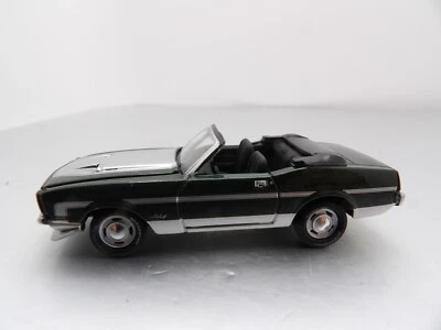 1972 FORD MUSTANG CONVERTIBLE      2022 JOHNNY LIGHTNING CLASS OF 1972   1:64 - Image 1 of 4