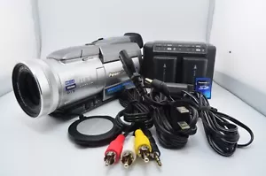 NEAR MINT Panasonic NV-MX1000 Video Camera with Leica Dicomar lens Japan - Picture 1 of 13