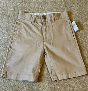 NWT Gap Boys Flat Front Adjustable Waist Shorts Khakis 6 Regular - Picture 1 of 6