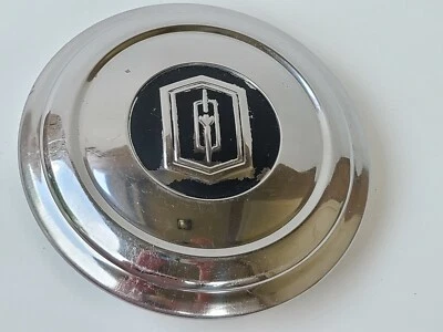 Oldsmobile Starfire 1975 estándar cubo de plato para perro tapa de pobreza cubierta de rueda-550701 GM Foto 1 de 4