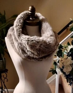 Accessorize Faux Fur New - Picture 1 of 8