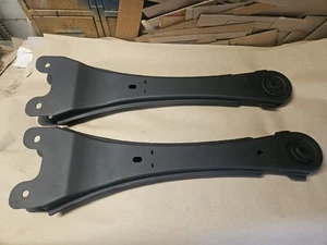 OEM 2008 FORD F250 F350 6.4L 4X4 LEFT RIGHT FRONT RADIUS CONTROL ARMS - Picture 1 of 15
