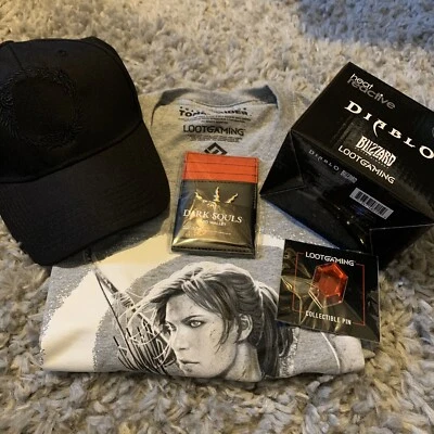 LOOT CRATE игры - сокровище - Elder свитки-Diablo больше полный SM футболка и крышка - Изображение 1 из 4
