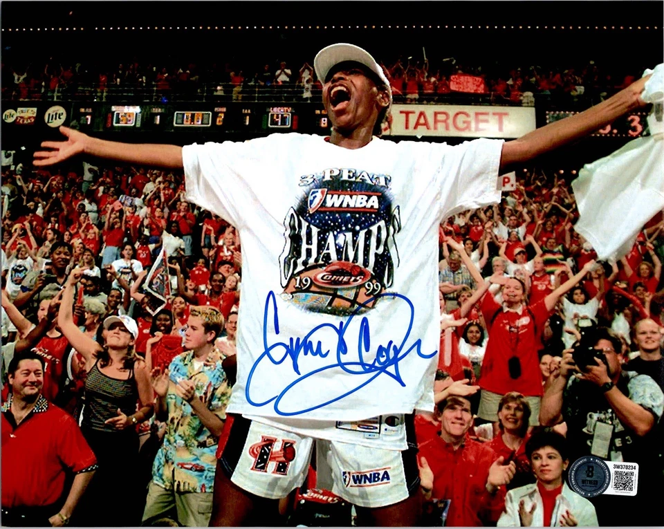 CYNTHIA COOPER SIGNED AUTOGRAPH 8X10 PHOTO HOUSTON COMETS WNBA HOF BECKETT COA - Image 1 of 1