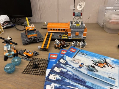 LEGO 60036 - Campamento Base Ártico Foto 1 de 4