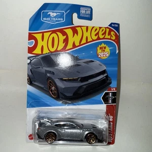 Hot Wheels 2025 Mainline Mustang 60 Ford Mustang GTD silber #34 - Bild 1 von 10