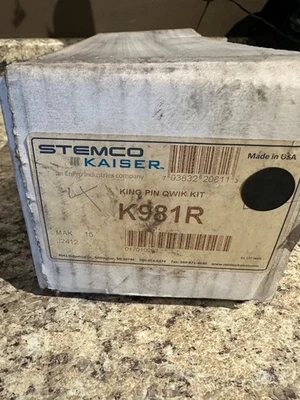 Stemco Kaiser K981R King Pin Qwik Kit - Image 1 of 4