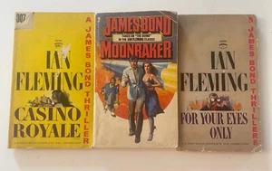 Lot of  3 Vintage James Bond 007 Books by Ian Fleming. Casino Royale, Moonraker. - Picture 1 of 2