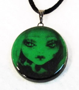 Artisan Photo Pendant Necklace The Lonely Ghoul Goth Girl Jewelry Monster High - Picture 1 of 4