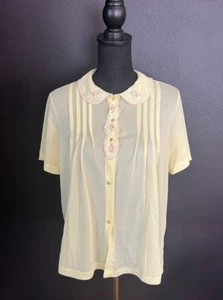 Vtg 60s Women's Sz 38 Sleep Shirt Dainty Coquette Yellow Scalloped Collar 6041 - Picture 1 of 8