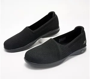 New Skechers GO Step Lite Sneaker Washable Slip-Ons Luster Black Size 9 M NIB!! - Picture 1 of 4