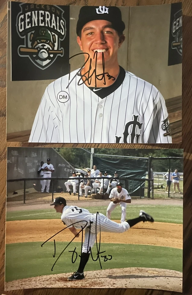 (Lote de 2) Danny Hultzen FIRMADO 8x10 Jackson Generals fotos en color - Virgina Cavs Foto 1 de 1
