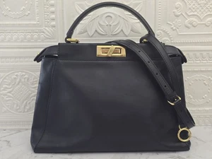 Pre-owned Authentic Fendi Peekaboo Black Medium 34cm In Excellent Condition - Foto 1 di 21