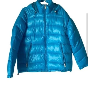 Guess | Hooded Puffer Jacket. Sky blue. Size Medium. Warm and cozy! - Picture 1 of 8