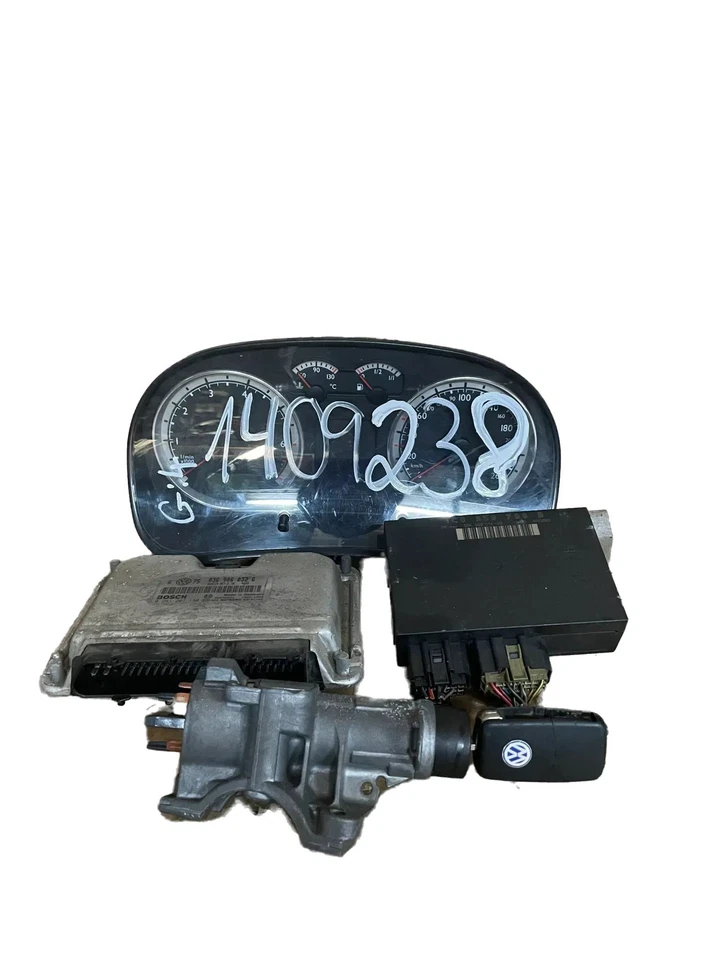 Original VW Golf IV  Steuergerät Set 036906032G - Bild 1 von 4