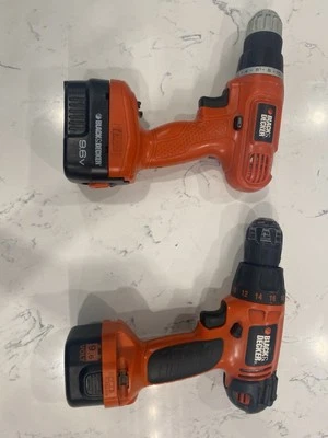 Dos taladros Black & Decker (sin cargadores) Foto 1 de 3