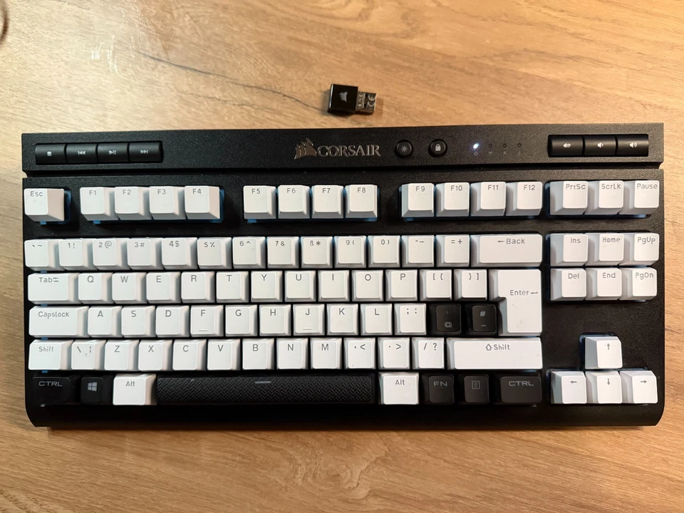 Corsair K63 [BLUE] (CH9145030UK) Wireless Gaming Keyboard White Keys - Image 1 of 2