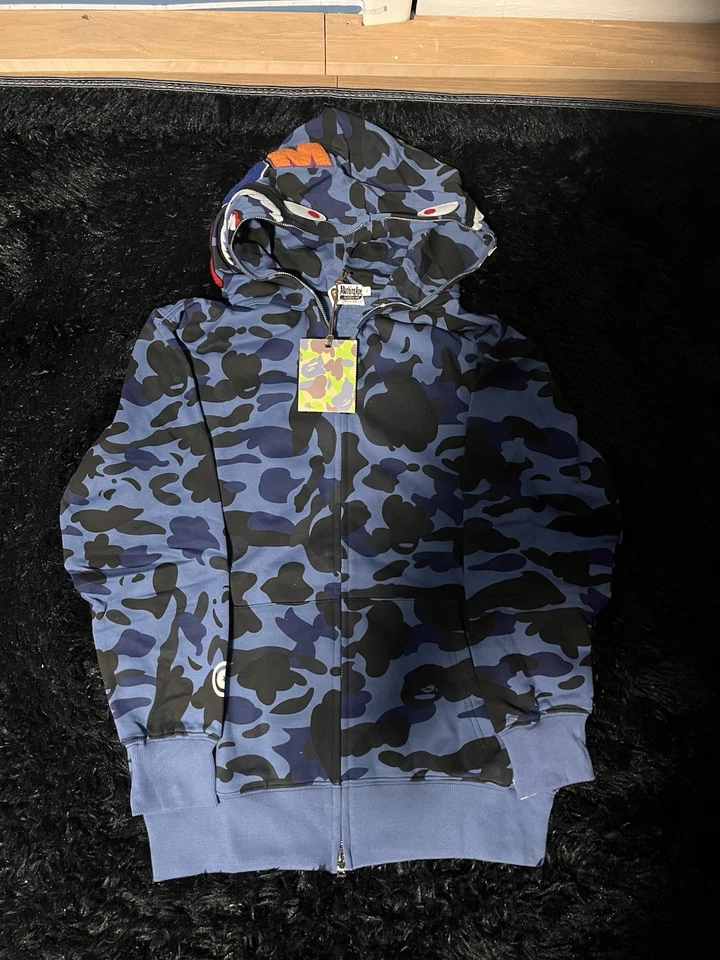 Sudadera con Capucha A Bathing Ape Bape Camuflada Azul Tiburón Cremallera Completa Talla Mediana Foto 1 de 4