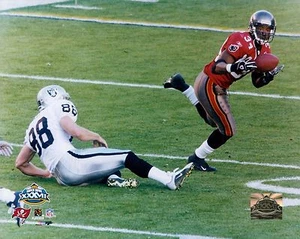 Dexter Jackson Tampa Bay Buccaneers Licensed Super Bowl XXXVII 8x10 Photo (A) - Picture 1 of 1