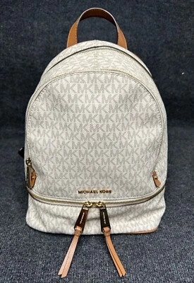 NUEVA Mochila Michael Kors Rhea Mediana Logo Dorado Vainilla Cremallera Estilo 30S7GEZB1B Foto 1 de 4