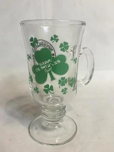 Vintage selten Happy St Patrick's Day Glasbecher mit Fuß Nevada Club - Bild 1 von 1