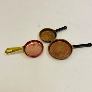Dollhouse Miniature Pans Flat Copper Brass Aluminum Lot of 3 as is Vintage - Picture 1 of 9