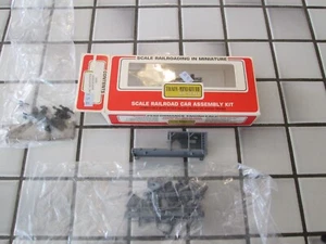 TRAIN MINIATURE UNDECORATED BLACKSMITH CAR HO SCALE - Picture 1 of 6