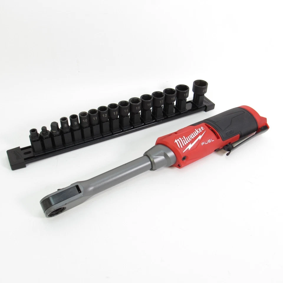 Milwaukee 3050 - 20 M12 燃料 12v 内加长伸长箱棘轮带套筒。 — 第 1/1 张图片