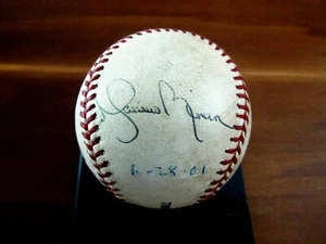 MARIANO RIVERA NY YANKEES HOF EARLY SIGNED AUTO VINTAGE GAME USED BASEBALL JSA - Picture 1 of 3
