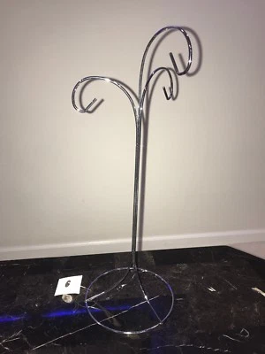 Soporte de adornos de tono cromado de 3 niveles de 14,5 pulgadas de alto nuevo Foto 1 de 3