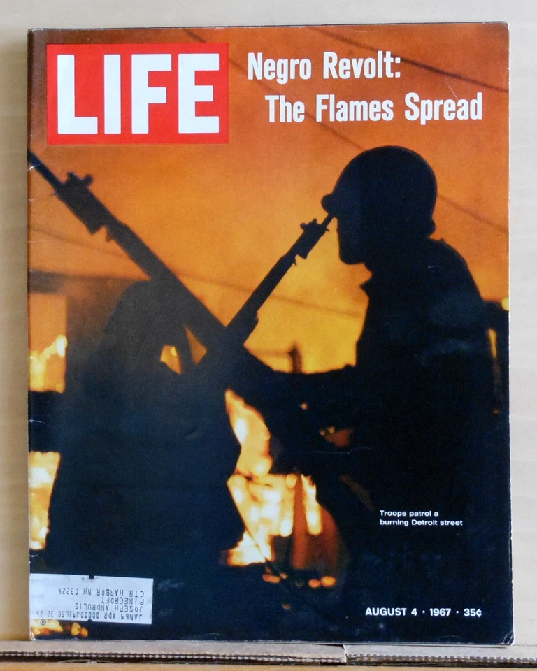 Life Magazine - Aug 4, 1967 - Negro revolt, burning Detroit - Carl Sandburg dies - Image 1 of 1