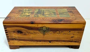 Hermosa caja de baratijas vintage de madera tallada cola de milano espejo joyería italiana? Escena - Imagen 1 de 10
