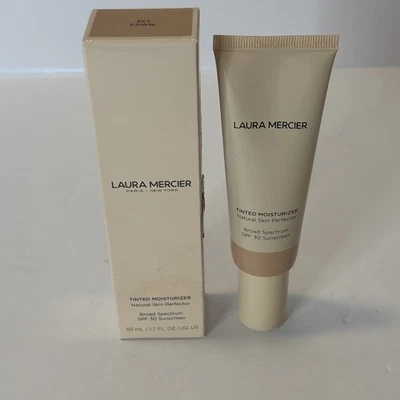 Laura Mercier Tinted Moisturizer Natural Skin Perfector SPF 30, 3C1 Fawn, 50ml  - Image 1 of 4