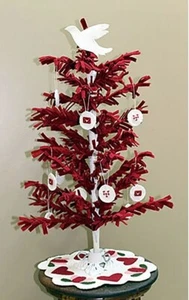 A Year of Wooly Trees Valentinstag - Februar Muster von Legacy Patterns - Bild 1 von 1
