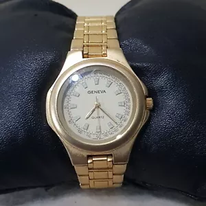 Geneva Analog Quartz Watch Gold Dial Stainless Steel Gold Band NEW BATTERY - Picture 1 of 9