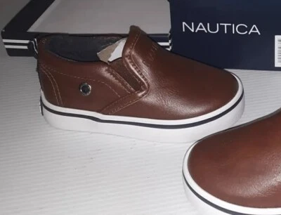 Nautica 幼儿 一脚蹬 休闲鞋 运动鞋 全新 Akeley 幼儿 尺寸 7(shelf00s) — 第 1/4 张图片