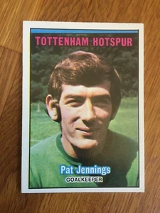 A & BC GUM FOOTBALLER 1970 ORANGE BACK CARD #99 Pat Jennings Tottenham Hotspur - Picture 1 of 2